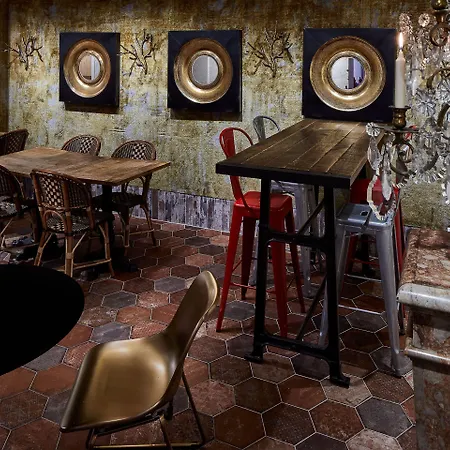De Roubaix Hotel